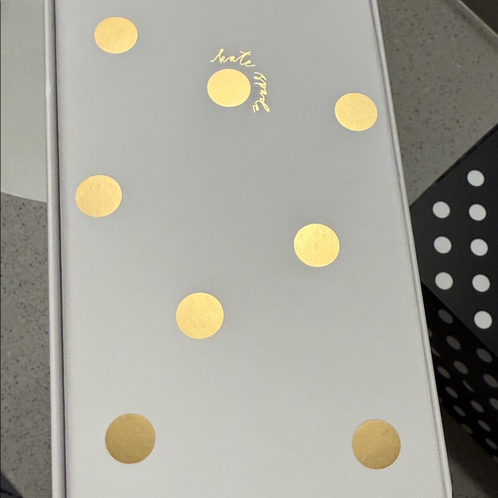 Kate Spade White and Gold Polka Dot Box Magnetic Closure - Picture 7 of 10